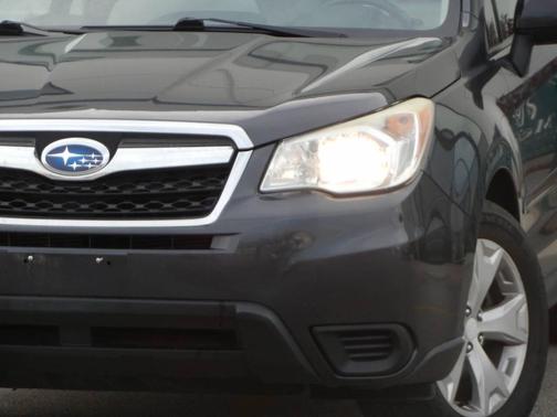 Gray 2015 Subaru Forester 2.5i Premium