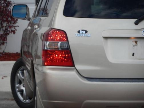 2004 Toyota Highlander Base