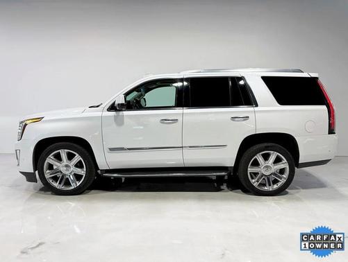 2017 Cadillac Escalade Luxury