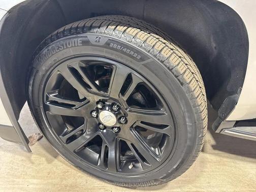 2015 Cadillac Escalade ESV Luxury