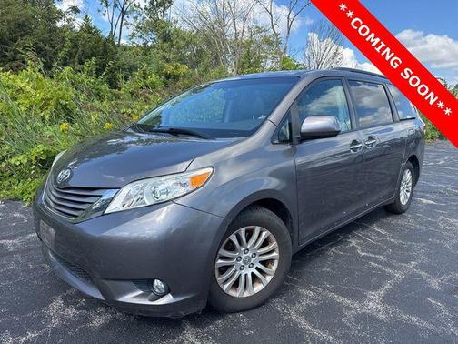 2012 Toyota Sienna XLE