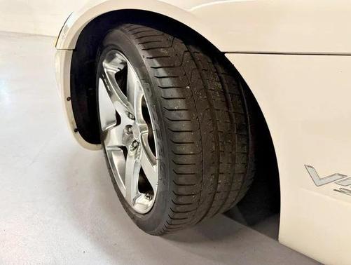 2005 Dodge Viper SRT10