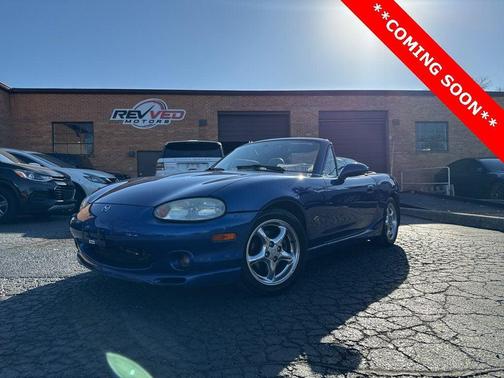 1999 Mazda MX-5 Miata 2dr Convertible Touring Pkg Manual
