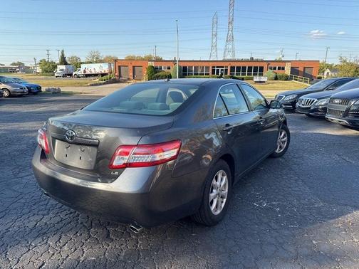 2011 Toyota Camry LE