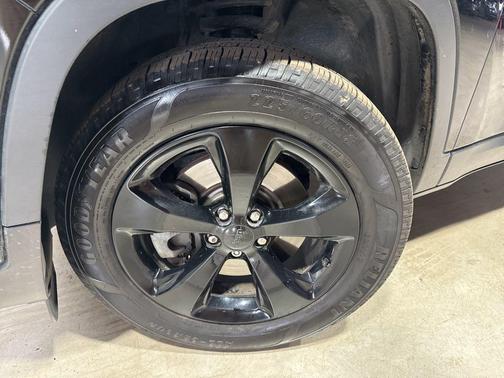 2019 Jeep Cherokee Altitude