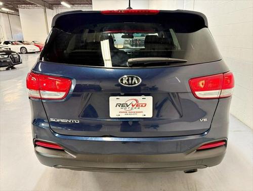 2017 Kia Sorento LX