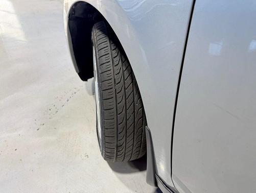 2009 Nissan Versa 1.8 S