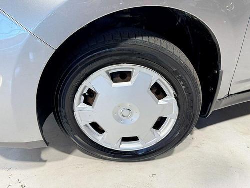 2009 Nissan Versa 1.8 S