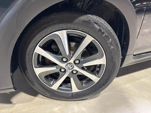 2019 Toyota Prius LE