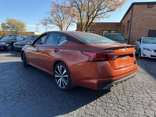 2020 Nissan Altima SR FWD