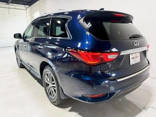 2016 INFINITI QX60 Base