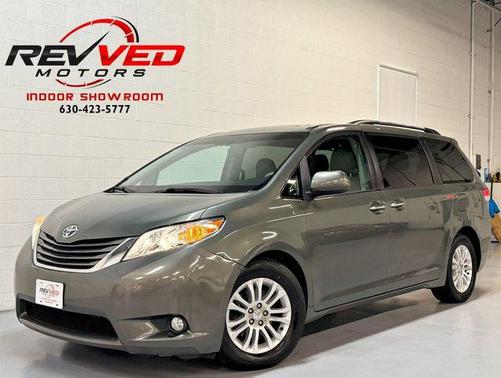 2011 Toyota Sienna XLE