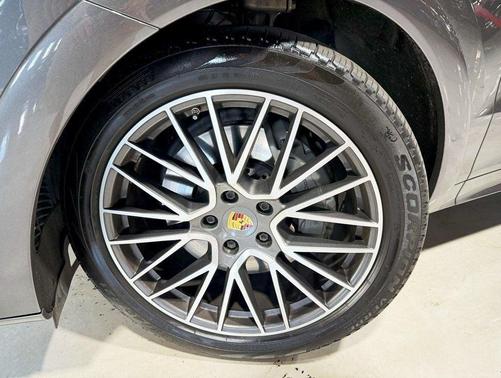 2020 Porsche Cayenne S