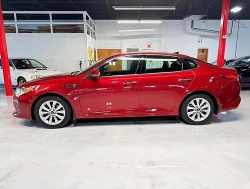 2018 Kia Optima S