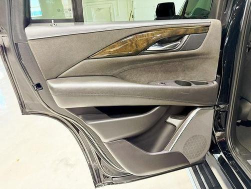 2018 Cadillac Escalade Platinum