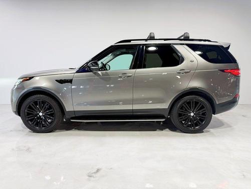 2017 Land Rover Discovery FIRST EDITION