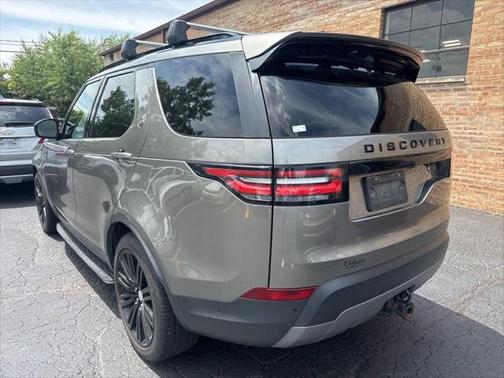2017 Land Rover Discovery FIRST EDITION