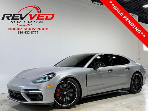 2017 Porsche Panamera Turbo