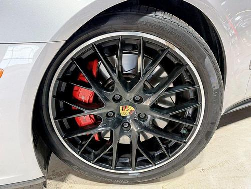 2017 Porsche Panamera Turbo