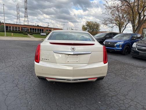 2013 Cadillac XTS Luxury