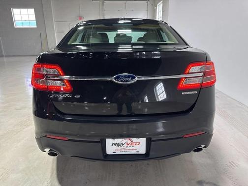 2014 Ford Taurus SE