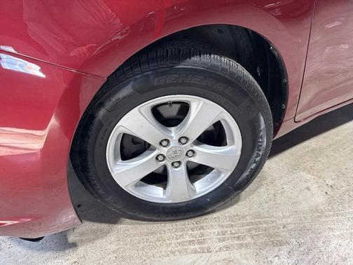 2011 Toyota Sienna Base