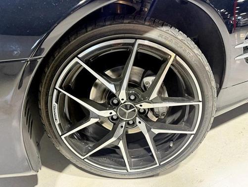 2005 Mercedes-Benz SL-Class SL500 2dr Roadster 5.0L