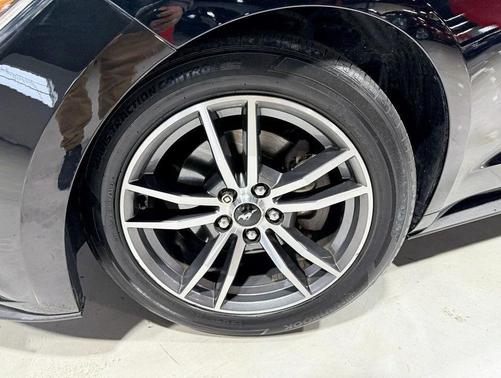 2015 Ford Mustang EcoBoost Premium