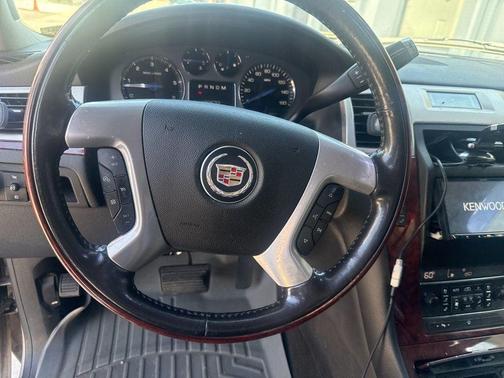 2008 Cadillac Escalade Base
