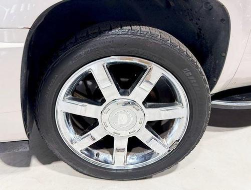 2008 Cadillac Escalade Base