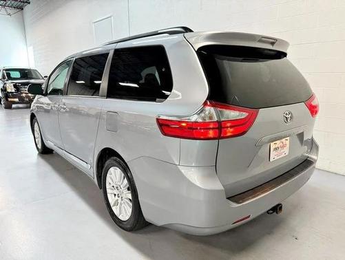 2015 Toyota Sienna XLE Premium