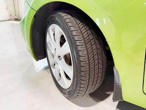 2013 Hyundai Accent SE