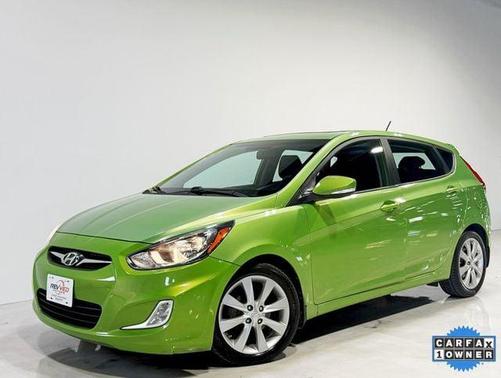 2013 Hyundai Accent SE