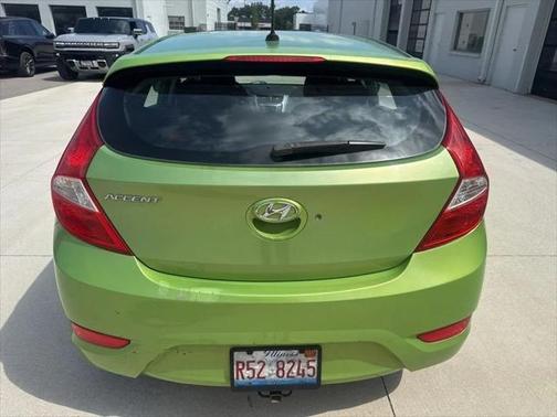 2013 Hyundai Accent SE