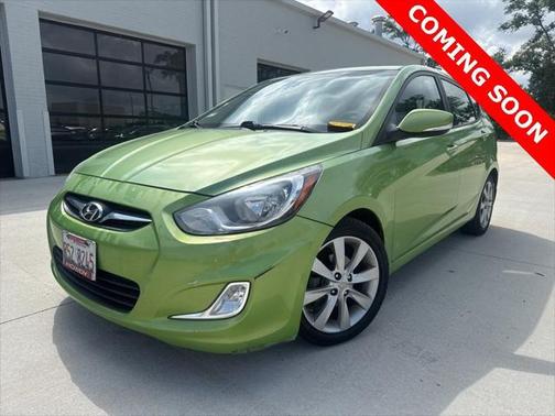 2013 Hyundai Accent SE