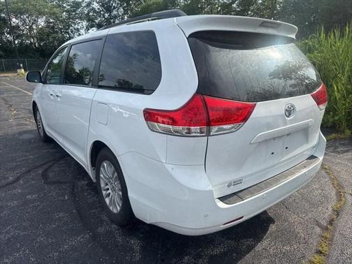 2013 Toyota Sienna XLE
