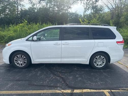 2013 Toyota Sienna XLE