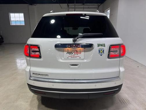 2016 GMC Acadia SLE-2