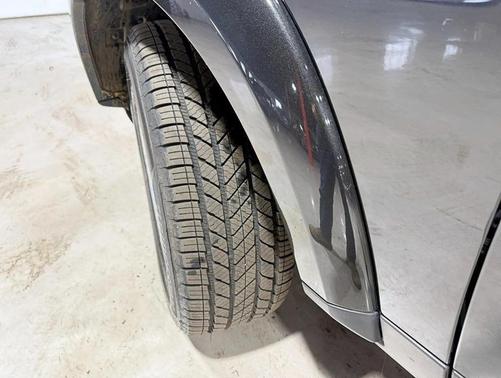 2013 Land Rover LR4 Base