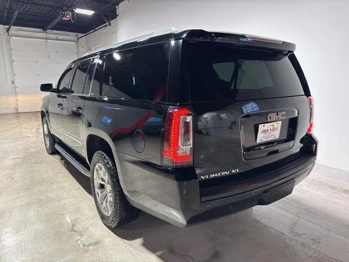 2016 GMC Yukon XL SLT