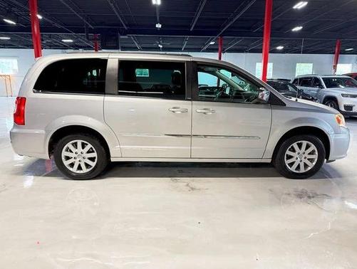 2012 Chrysler Town & Country Touring-L