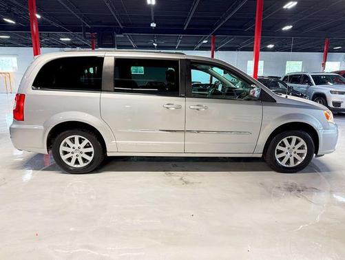2012 Chrysler Town & Country Touring-L