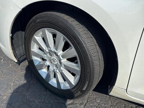 2011 Toyota Sienna XLE