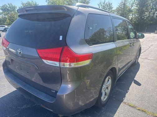 2011 Toyota Sienna Base