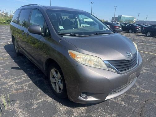 2011 Toyota Sienna Base