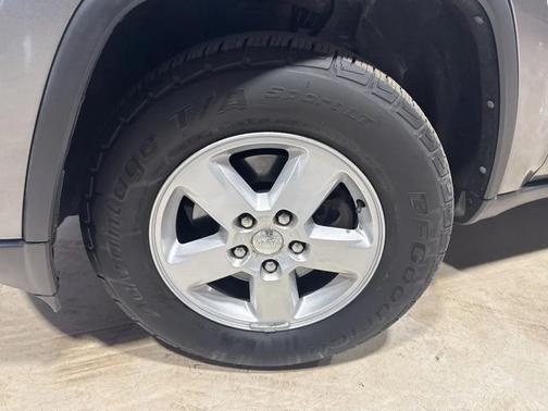 2012 Jeep Grand Cherokee Laredo