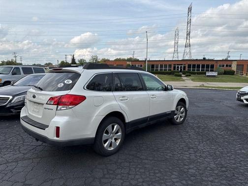 2012 Subaru Outback 2.5i Premium