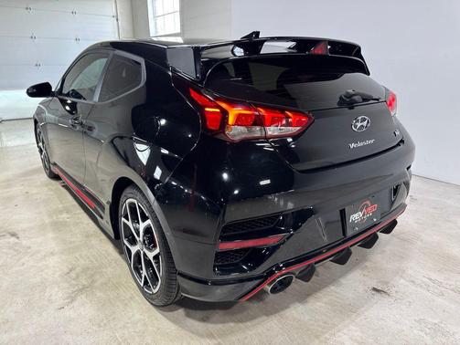 Phantom Black 2019 Hyundai Veloster Base