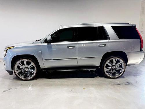 2017 Cadillac Escalade Luxury