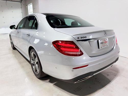 2017 Mercedes-Benz E-Class 4MATIC